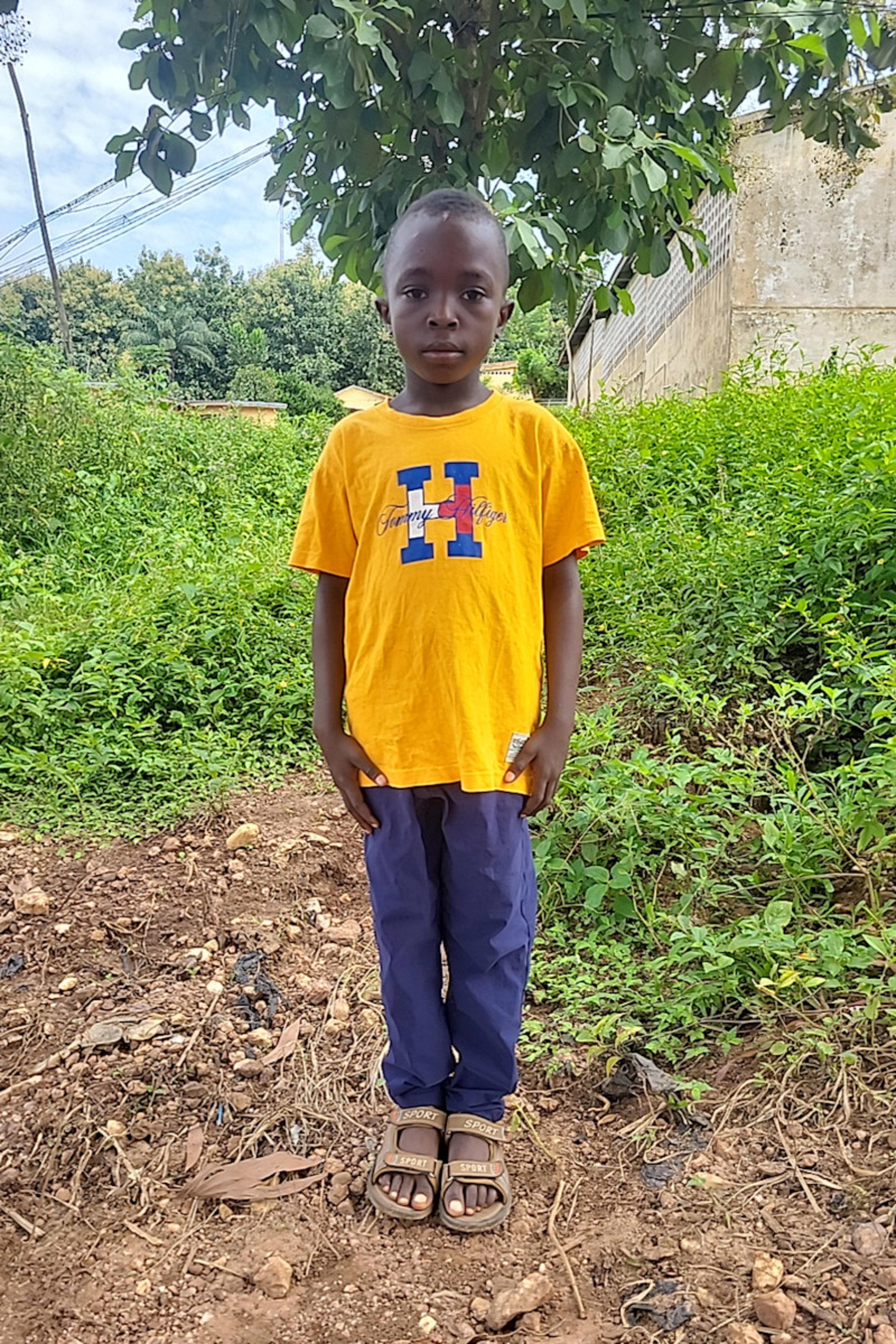 An unsponsored boy named Damien from Togo who lives in an AIDS-affected area, is vulnerable to exploitation and has waited 633 days for a sponsor.