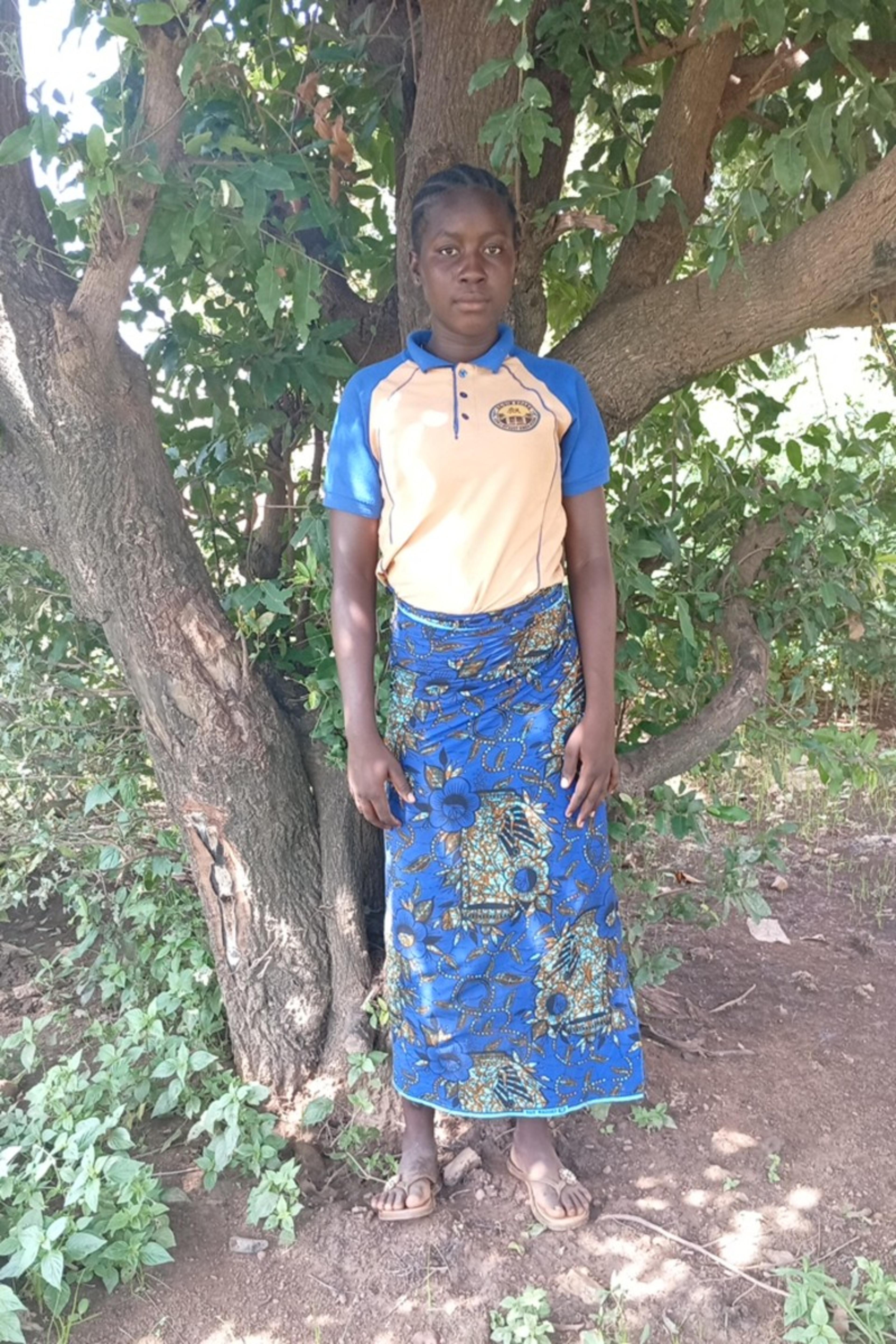 An unsponsored girl named Maïmouna from Burkina Faso who lives in an AIDS-affected area, is vulnerable to exploitation and has waited 544 days for a sponsor.