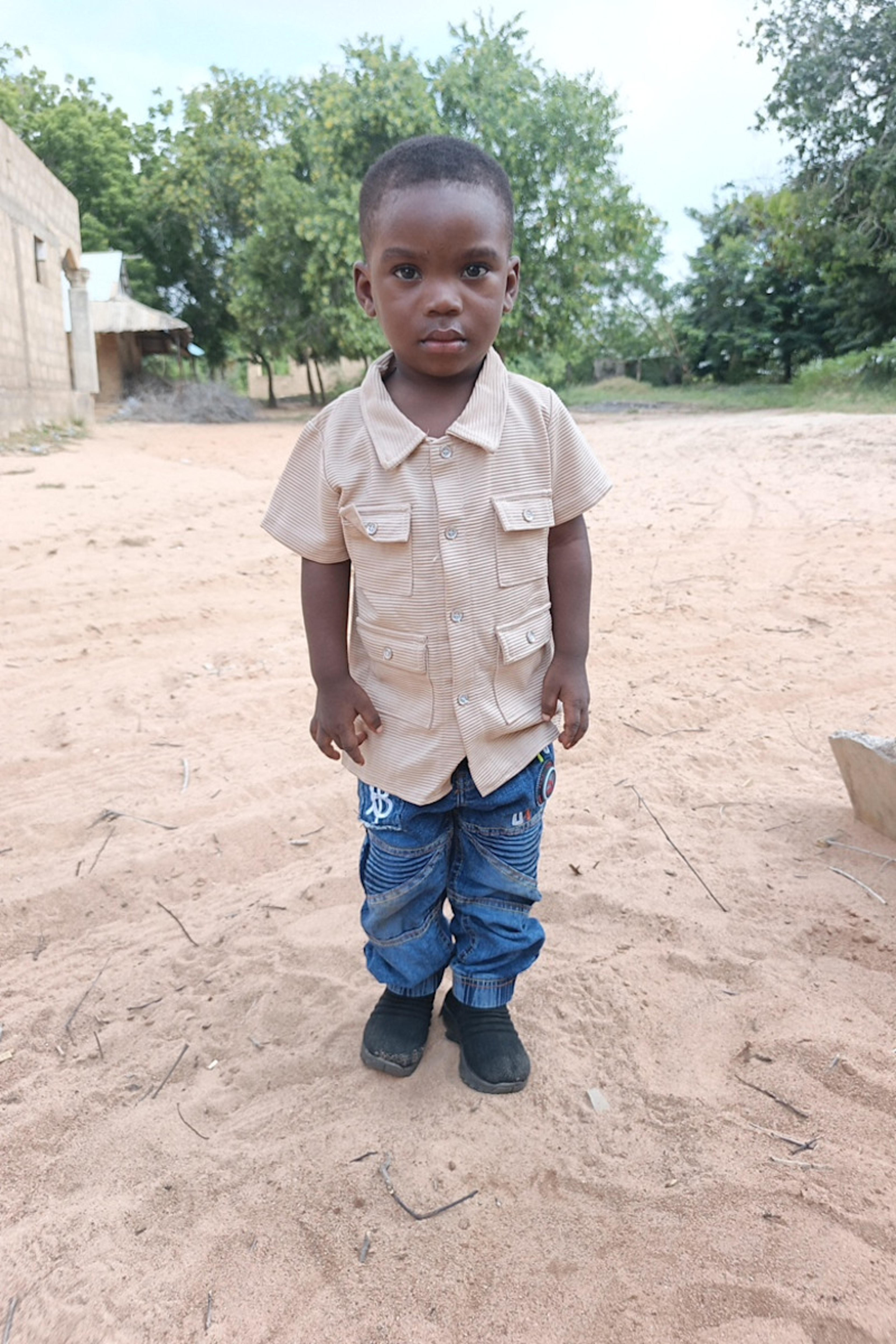 An unsponsored boy named Davis from Ghana who lives in an AIDS-affected area and has waited 612 days for a sponsor.