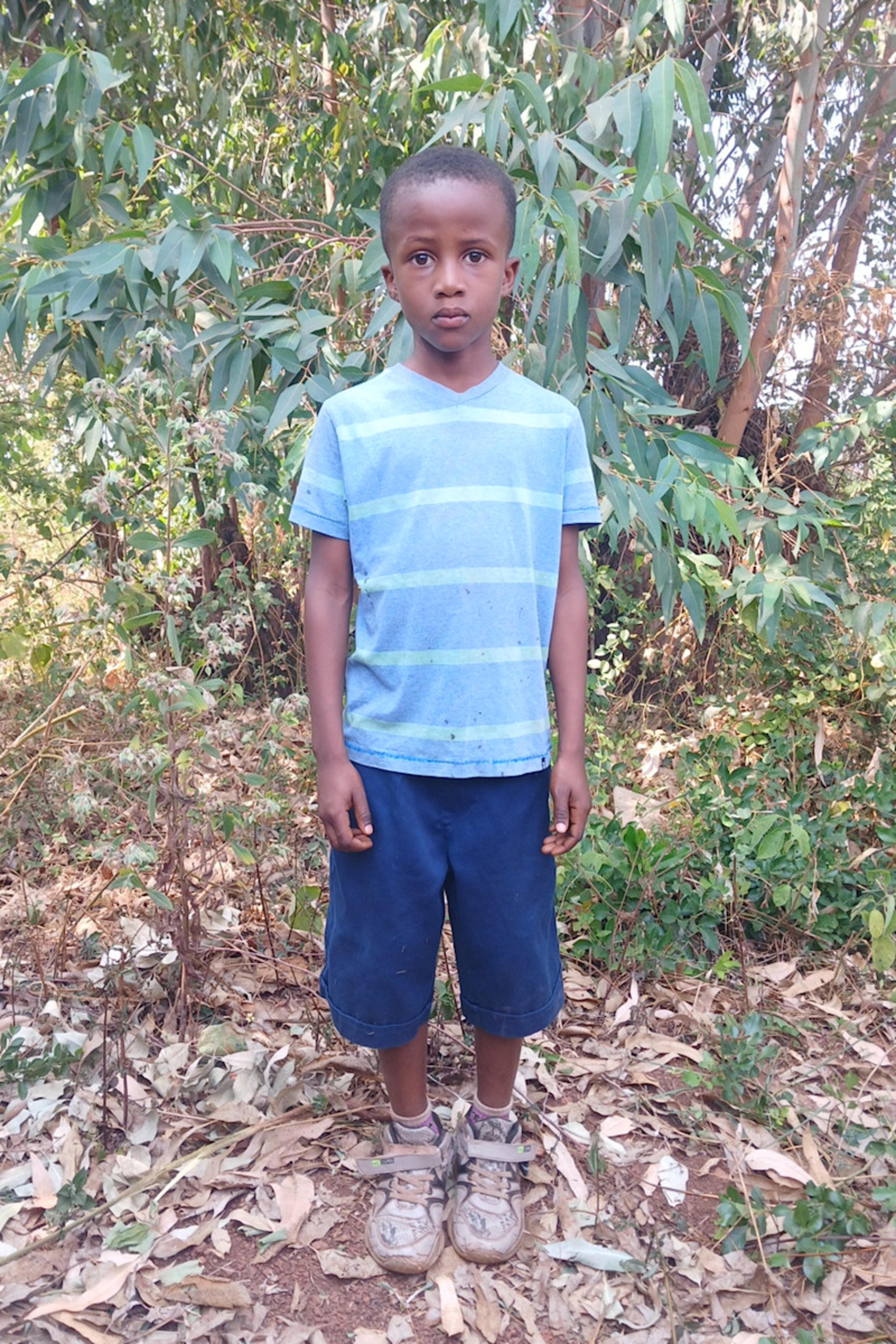 An unsponsored boy named Jesse from Rwanda who lives in an AIDS-affected area, is vulnerable to exploitation and has waited 571 days for a sponsor.