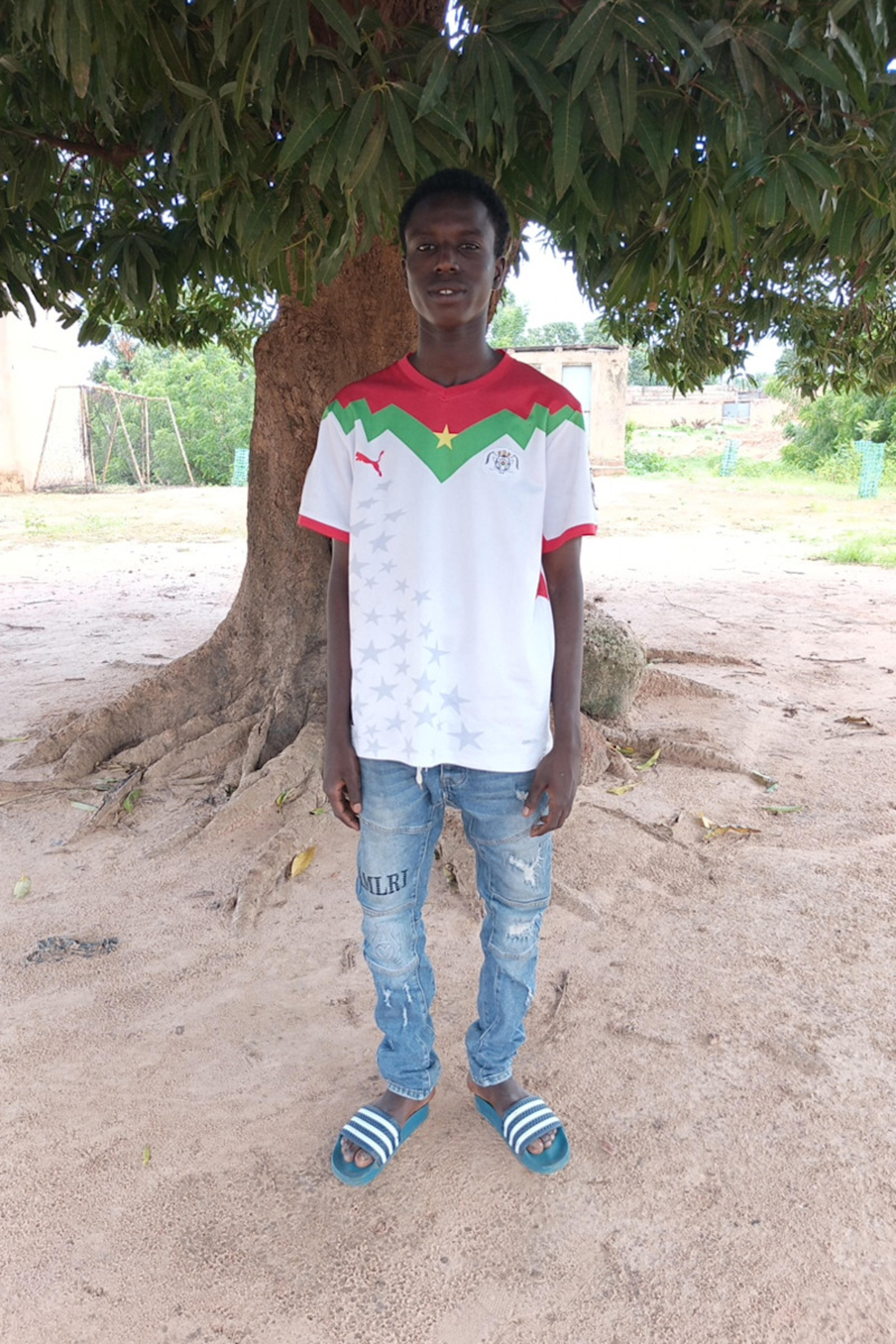 An unsponsored boy named Abdoul from Burkina Faso who lives in an AIDS-affected area, is vulnerable to exploitation and has waited 389 days for a sponsor.