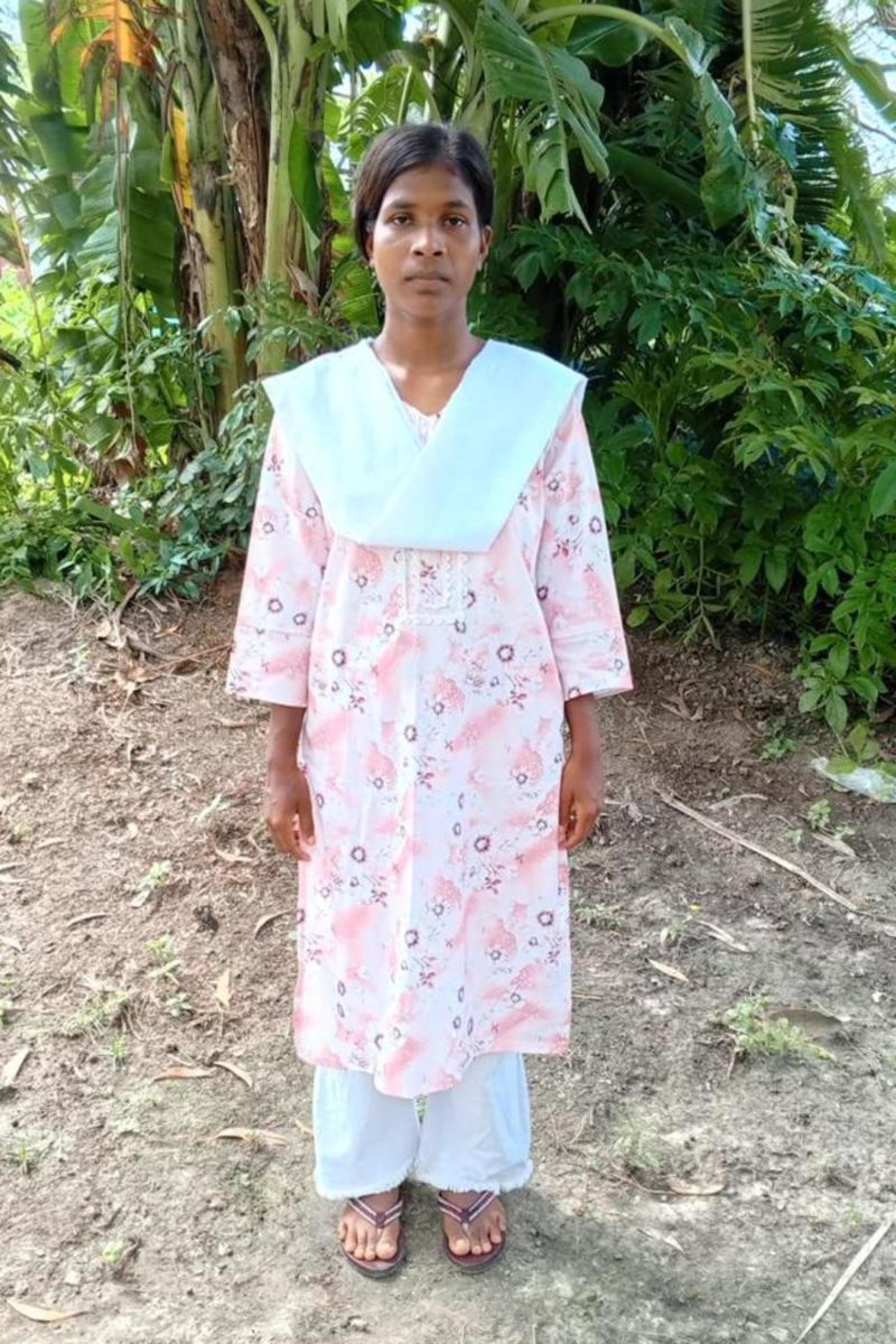 An unsponsored girl named Shohodi from Bangladesh who is vulnerable to exploitation and has waited 118 days for a sponsor.