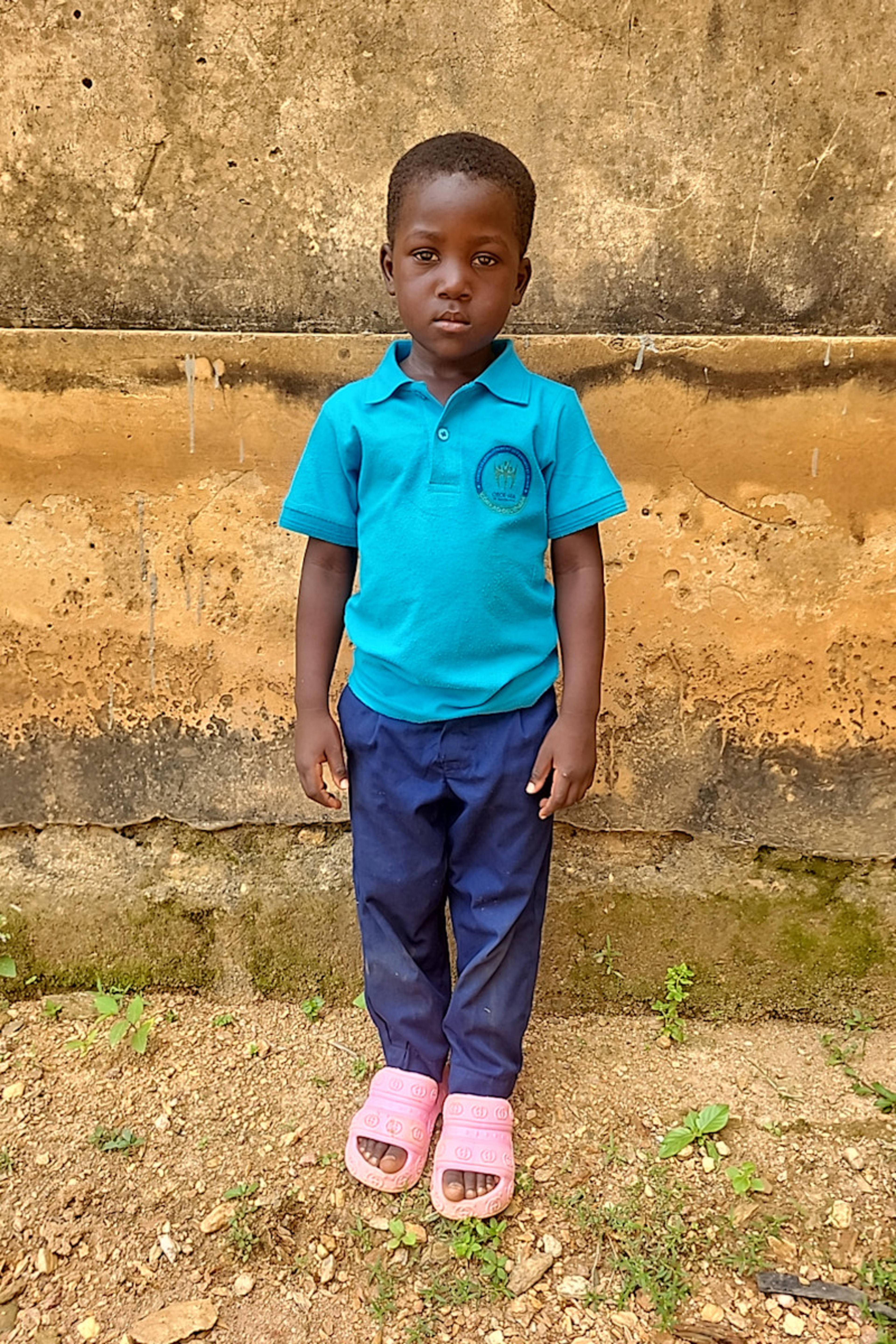 An unsponsored boy named Richard from Togo who lives in an AIDS-affected area, is vulnerable to exploitation and has waited 527 days for a sponsor.
