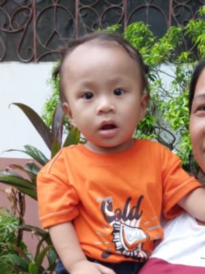 An unsponsored boy named Rodel from Philippines who has waited 516 days for a sponsor