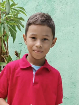 An unsponsored boy named Jorge from Colombia who has waited 533 days for a sponsor