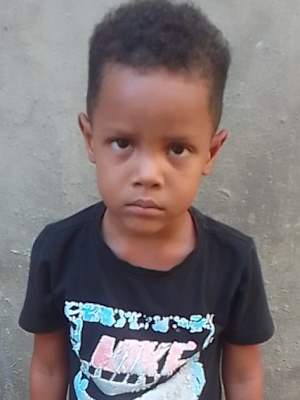 An unsponsored boy named Damian from Dominican Republic who has waited 532 days for a sponsor