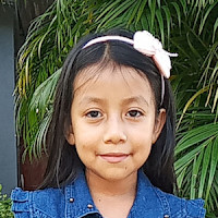 Adozione a distanza: Katherine (El Salvador)