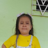 Adozione a distanza: sostieni Ailyn (El Salvador)