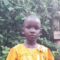Adozione a distanza: sostieni Marie (Ruanda)